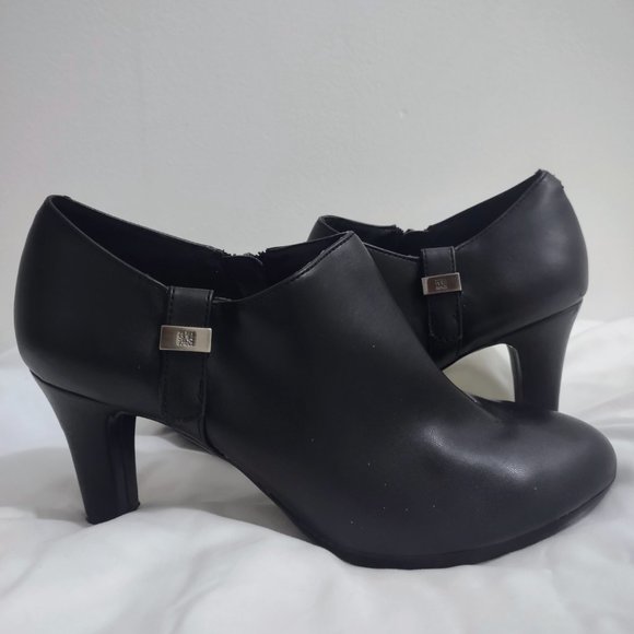 Anne Klein booties - Picture 4 of 4